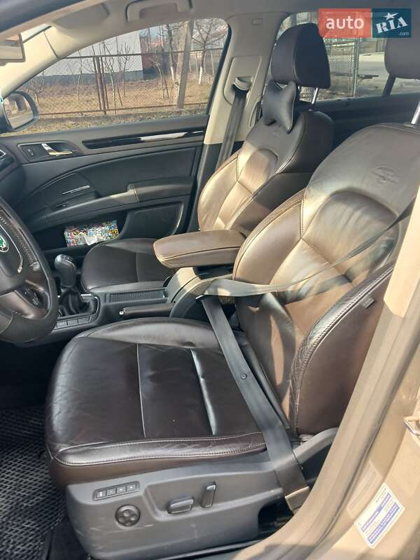 Skoda Superb 2012 Skoda Superb 2012