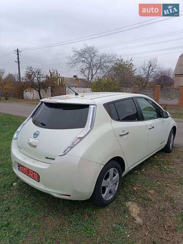 Nissan Leaf 2012