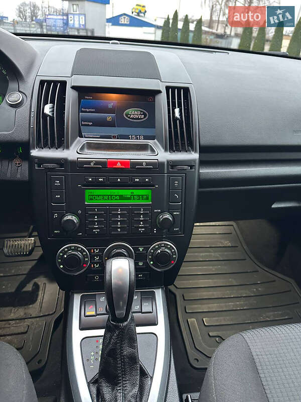 Land Rover-13