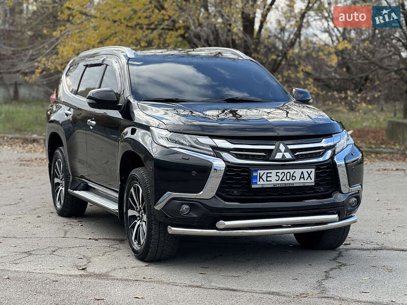Mitsubishi Pajero Sport 2017
