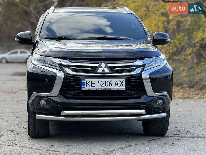 Mitsubishi Pajero Sport 2017
