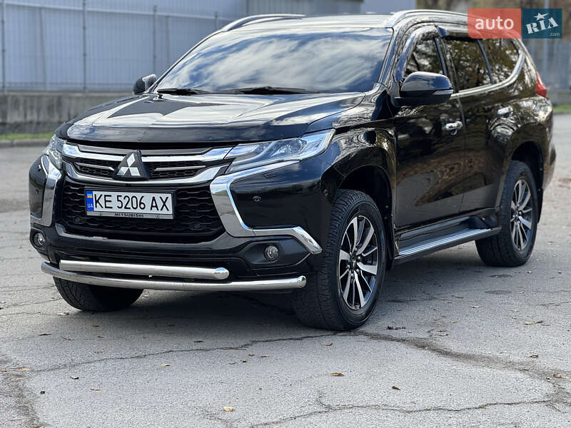 Mitsubishi Pajero Sport 2017