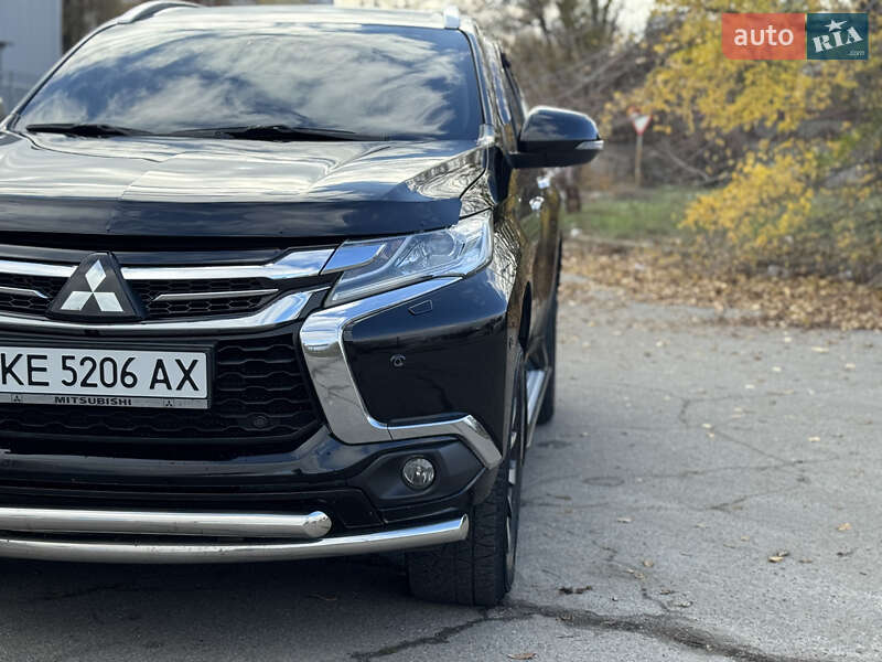 Mitsubishi Pajero Sport 2017