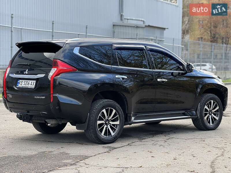 Mitsubishi Pajero Sport 2017