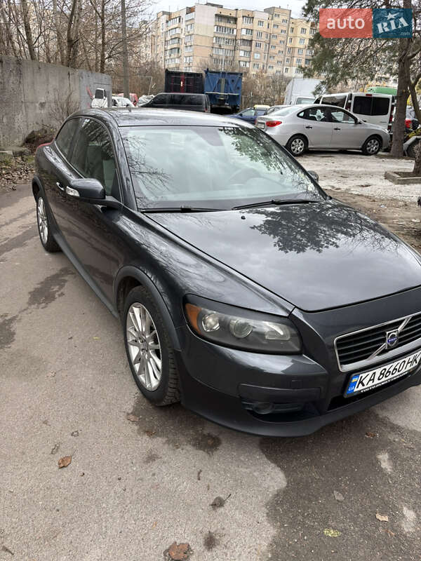 Volvo-8