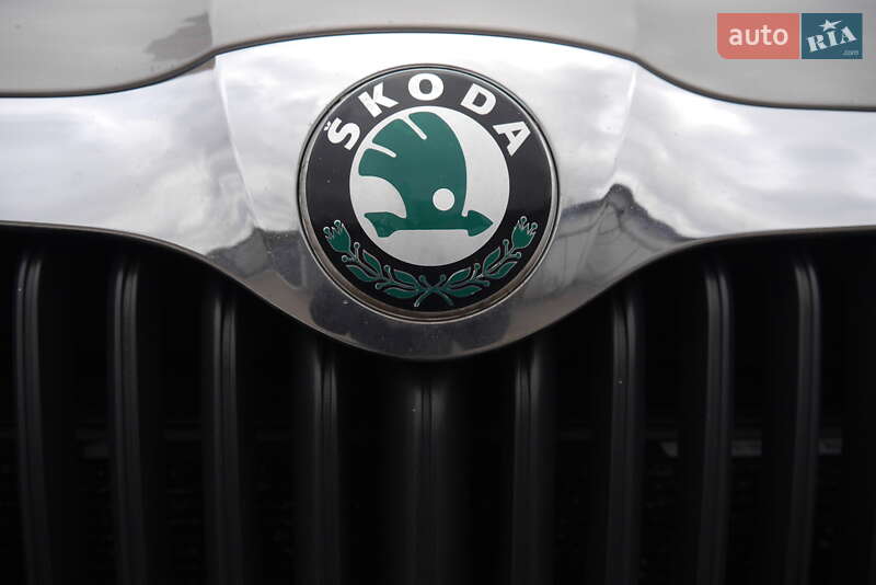 Skoda-40