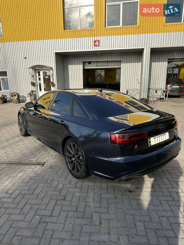 Audi-7