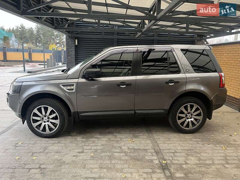 Land Rover Freelander 2011