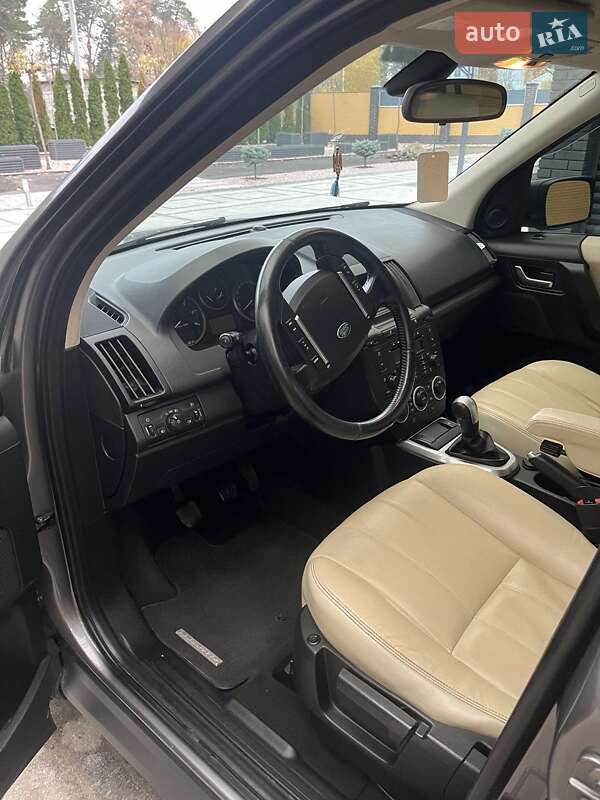 Land Rover Freelander 2011