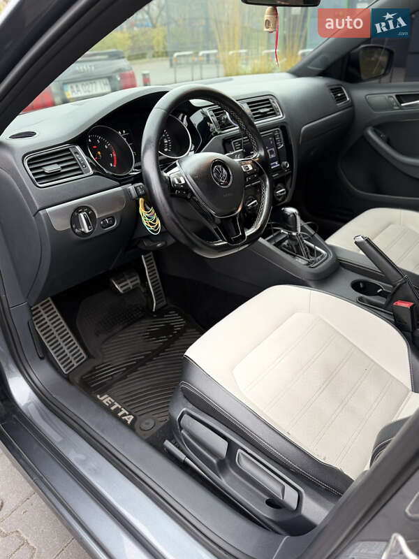 Volkswagen Jetta 2016