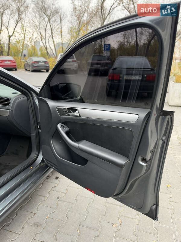 Volkswagen Jetta 2016