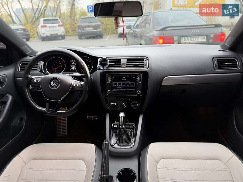 Volkswagen Jetta 2016