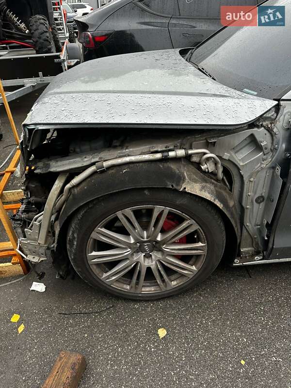 Audi-7