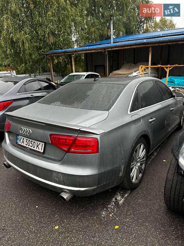 Audi-0