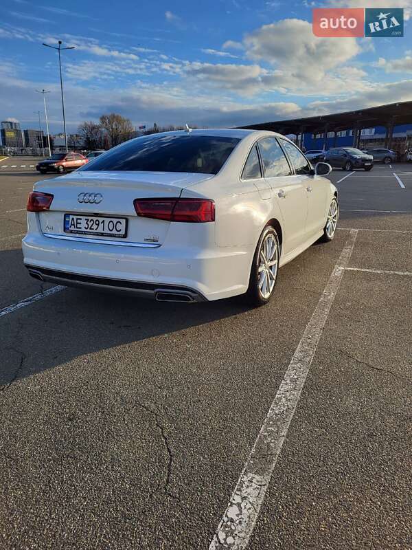 Audi-33