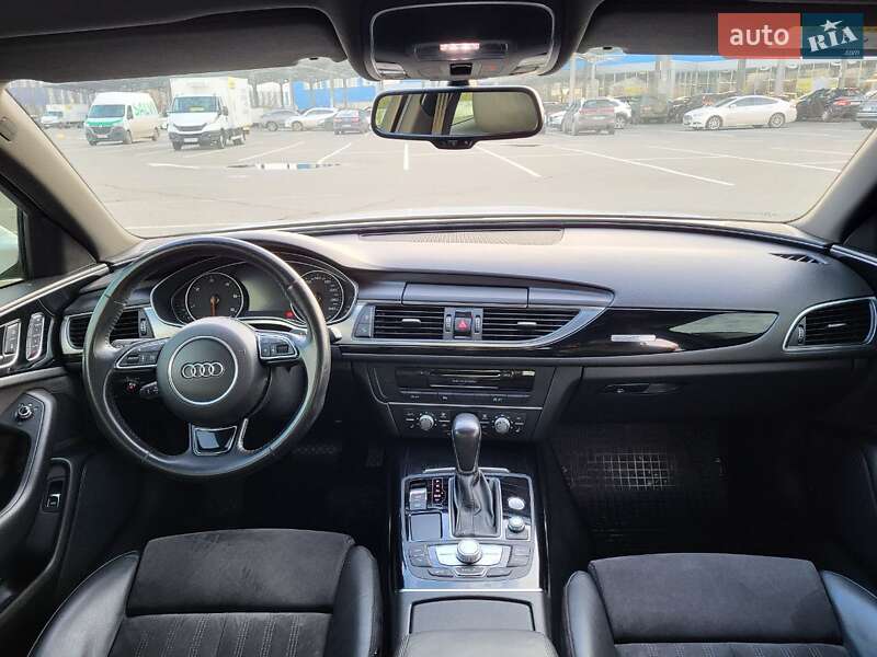 Audi-0