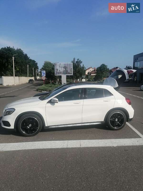 Mercedes-Benz GLA-Class 2016