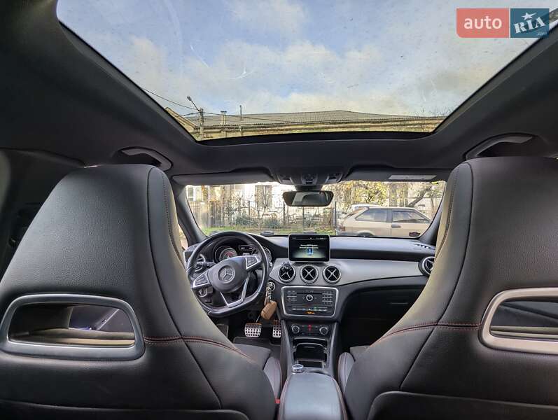 Mercedes-Benz GLA-Class 2016