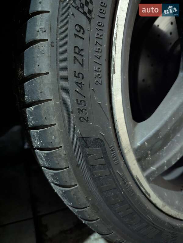 Mercedes-Benz GLA-Class 2016