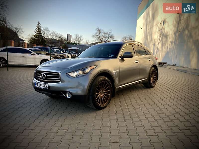Infiniti-24