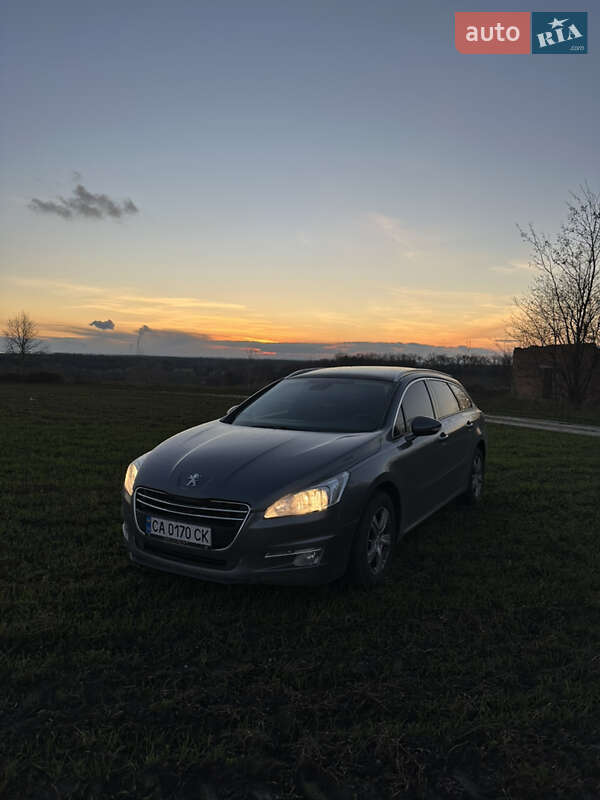 Peugeot-0
