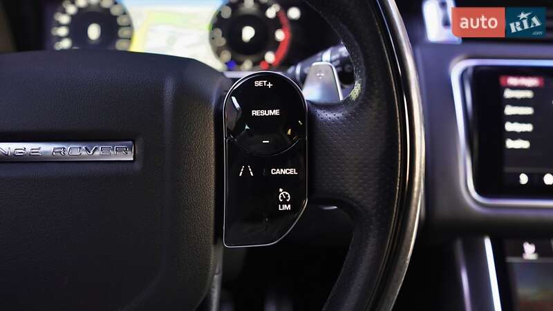 Land Rover-11