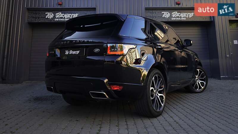 Land Rover-21