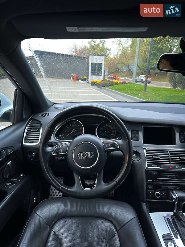 Audi-48