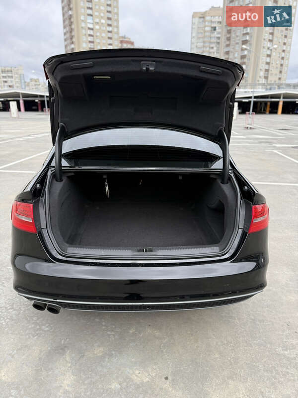Audi-22