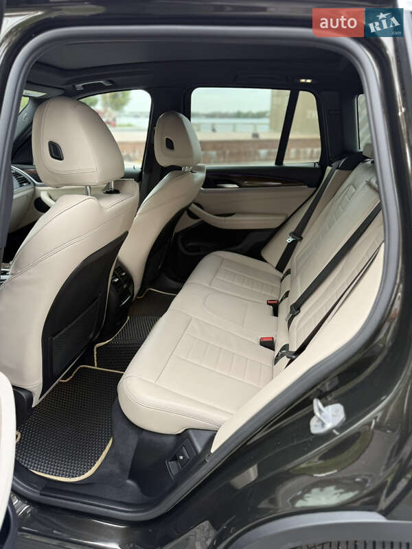 BMW-22