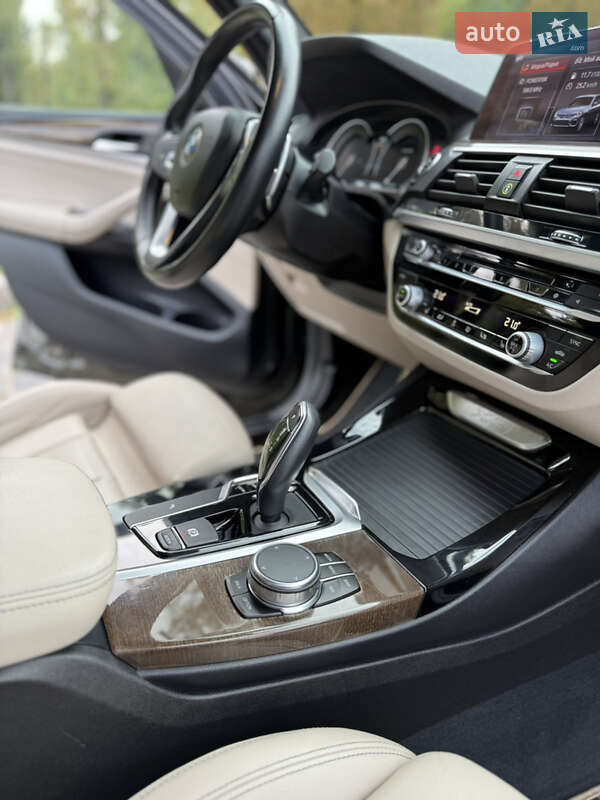 BMW-19