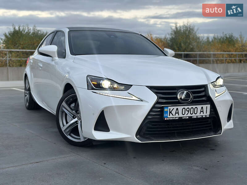 Lexus-25