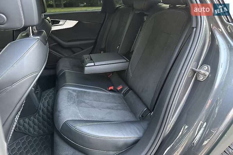 Audi-5