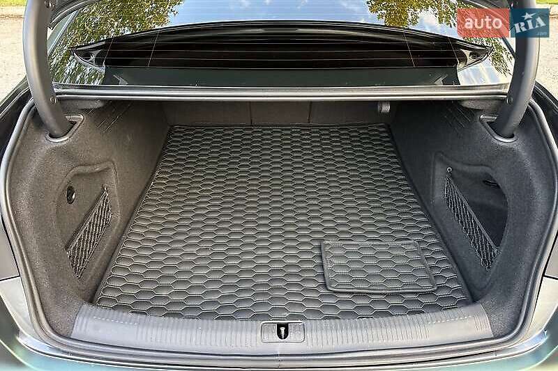 Audi-7