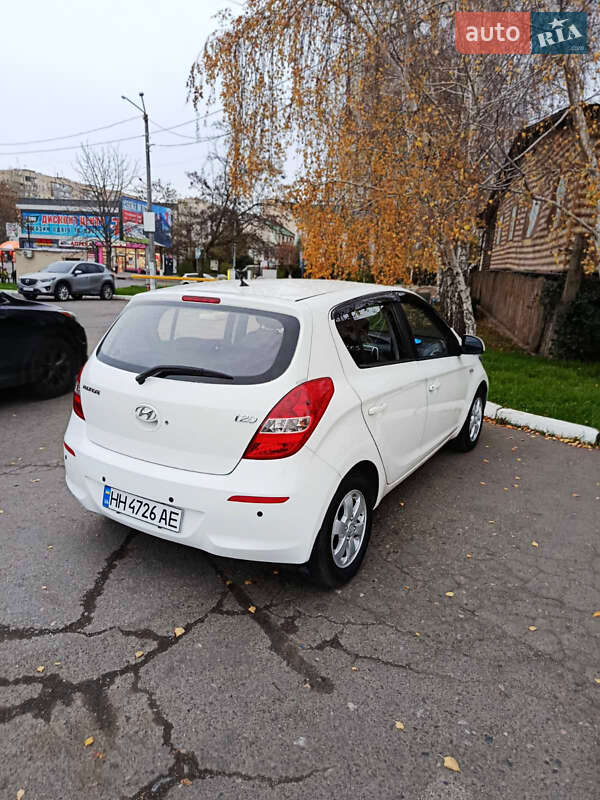 Hyundai-4