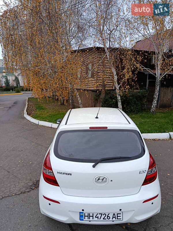 Hyundai-8