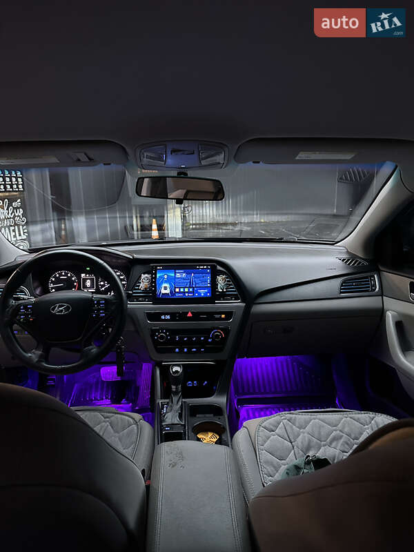 Hyundai-22