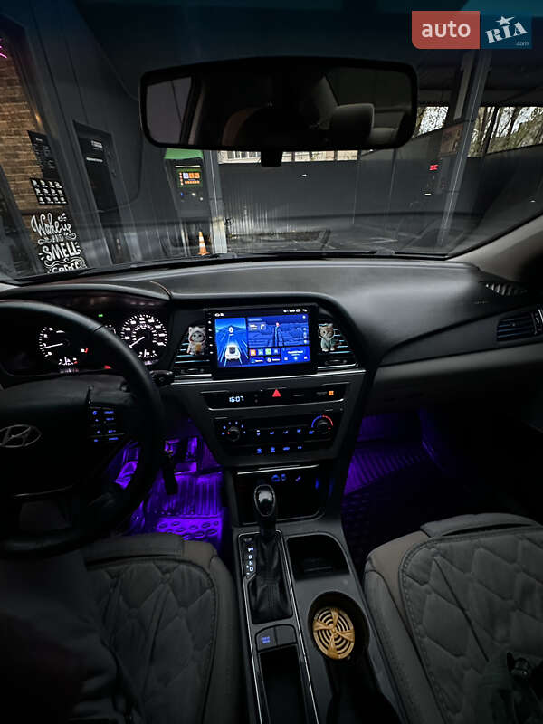 Hyundai-9
