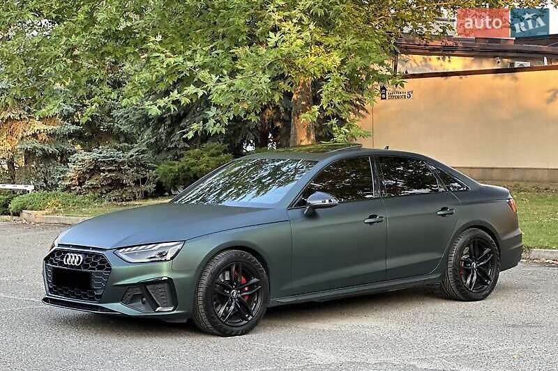 Audi-21