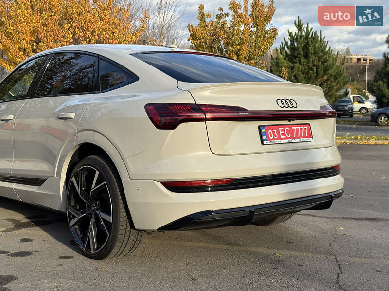 Audi-53