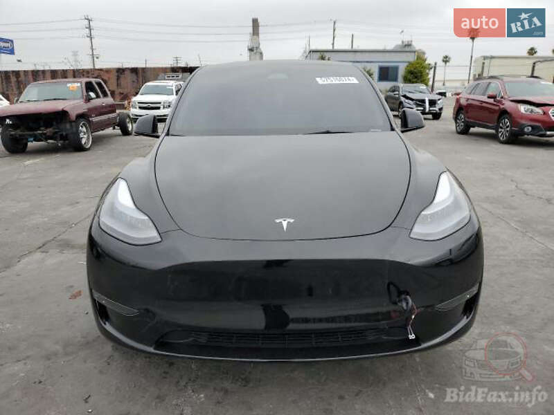 Tesla-4