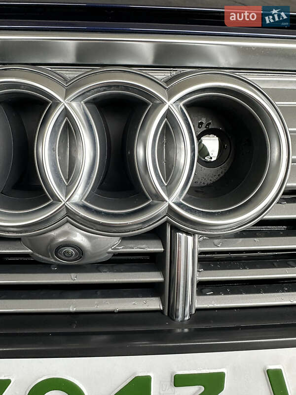 Audi-25