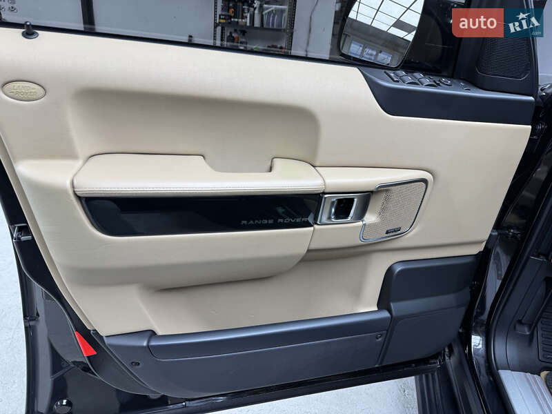 Land Rover-27