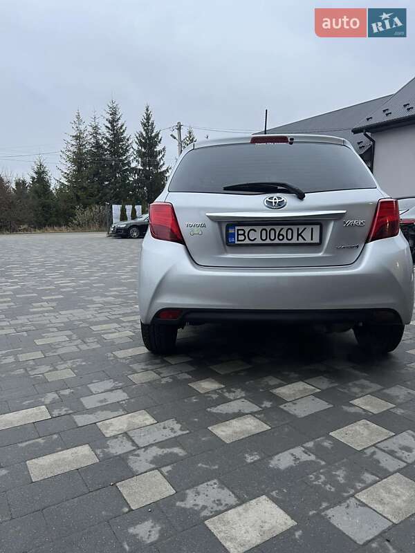 Toyota Yaris 2014