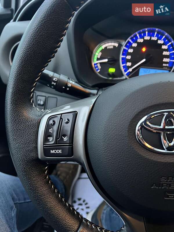 Toyota Yaris 2014