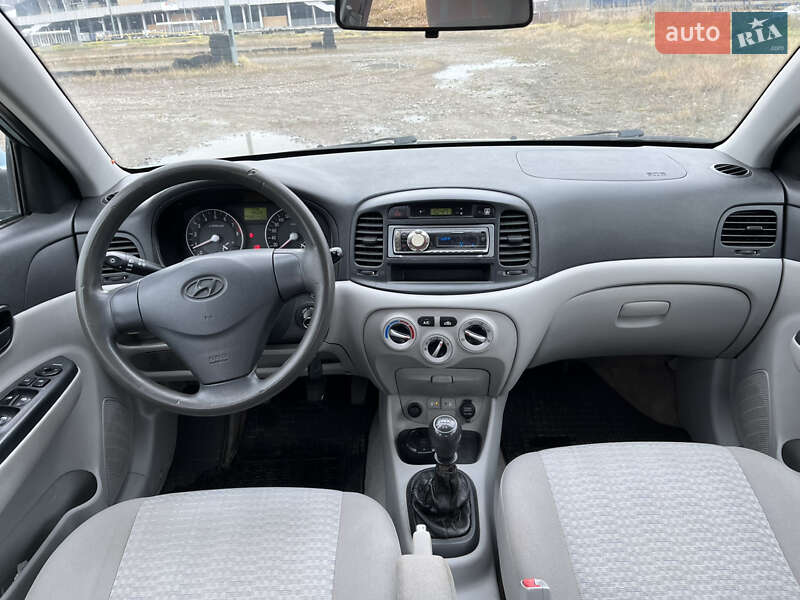 Hyundai Accent 2008