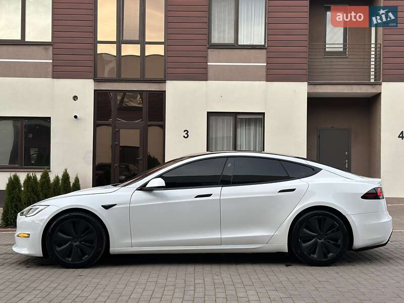 Tesla-5