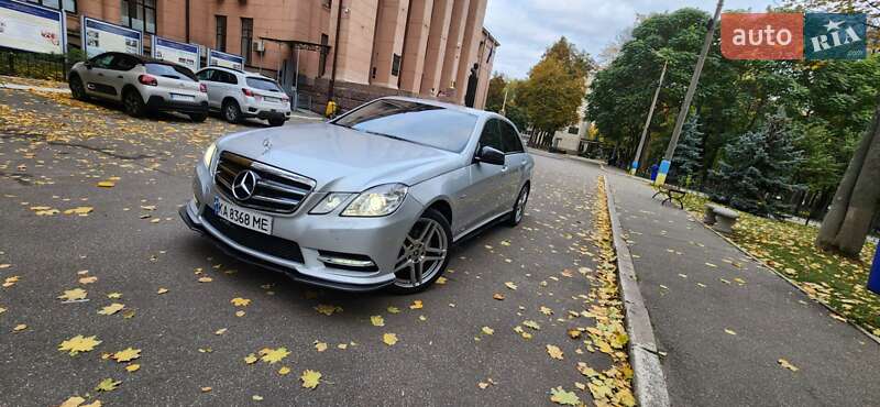 Mercedes-Benz E-Class 2011