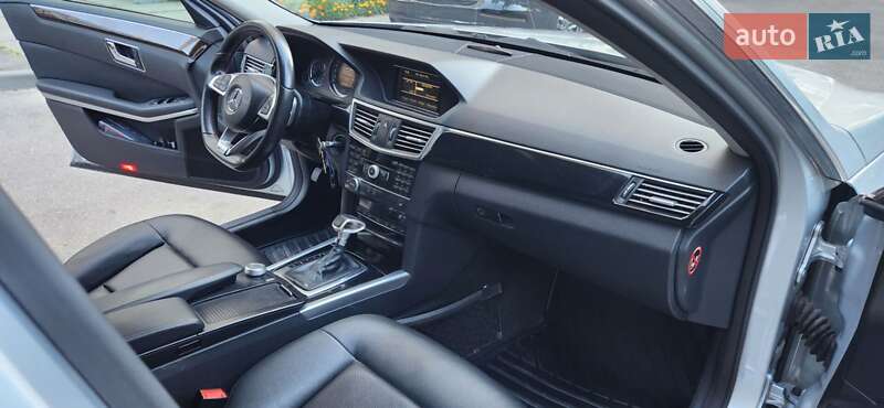 Mercedes-Benz E-Class 2011