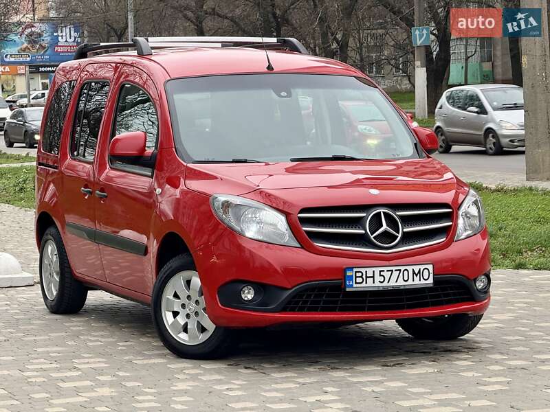 Mercedes-Benz-1